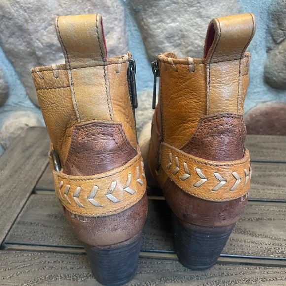 AwEsOmE! BED STU Tania Cafe Latte Lux Zip Leather Ankle boots Booties 9.5 - Picture 5 of 12